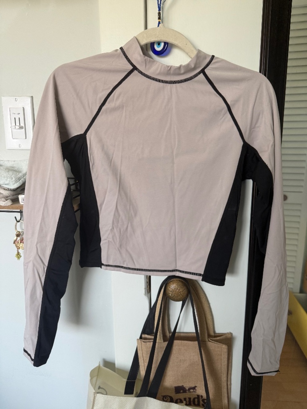 Fabletics long sleeve athletic crop